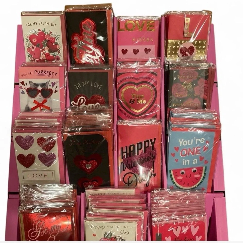 Lot of 100 Valentine’s Day Cards NEW SEALED w/envelope and gold seal sticker!
